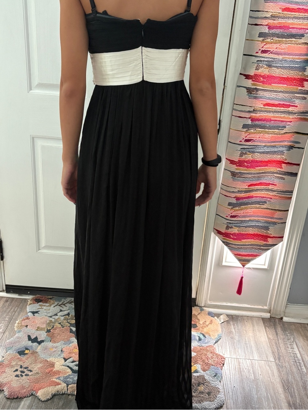 Bcbg classic black and white long elegant gown size 4 - Picture 3 of 10